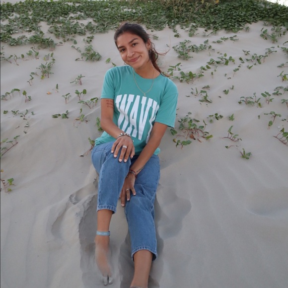 Wavy T-Shirt - Picture 2 of 6